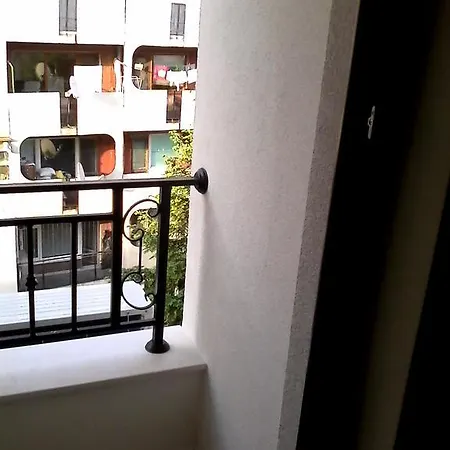 Yuliya Apartamento *